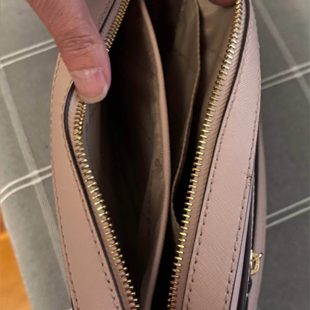 Michael Kors crossbody purse